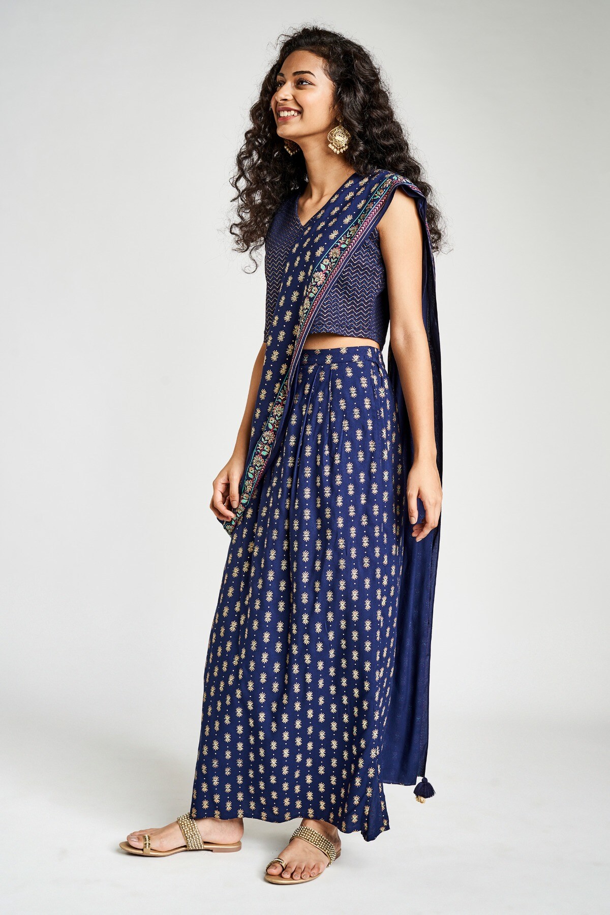 Navy Floral Pleated Fit and Flare Stitched Saree